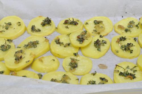 Pečené brambory  s petrželkou  – Snadné Česko recept, zvládnete za Do 30 minut